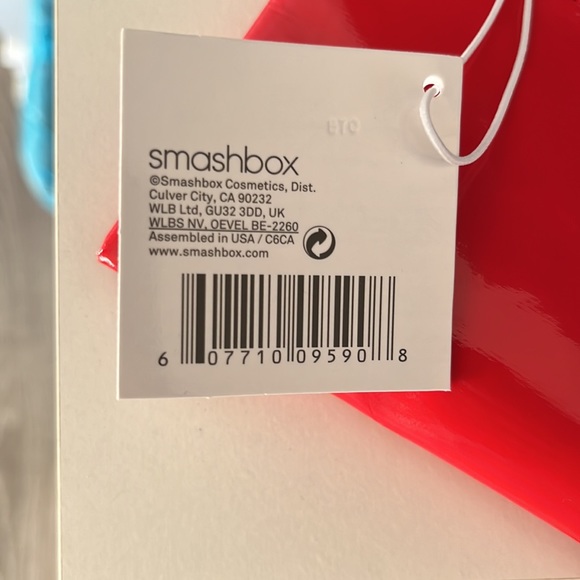 SMASHBOX Travel-Sized Primer and Mascara PLUS Makeup Bag - Picture 4 of 4